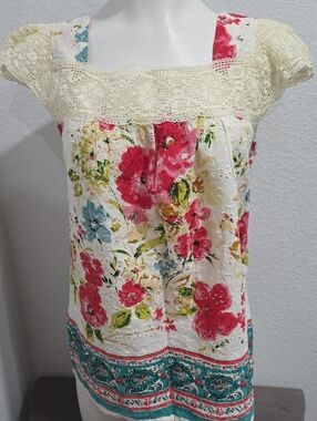 Nolita Floral Ruffled Eyelet V-Neck Blouse